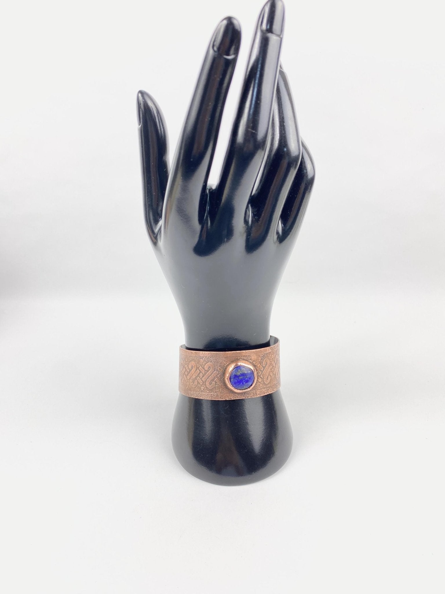 Copper Cuff Bracelet with Blue Agate| Handmade | Llandere Jewelry - Llandere Jewelry
