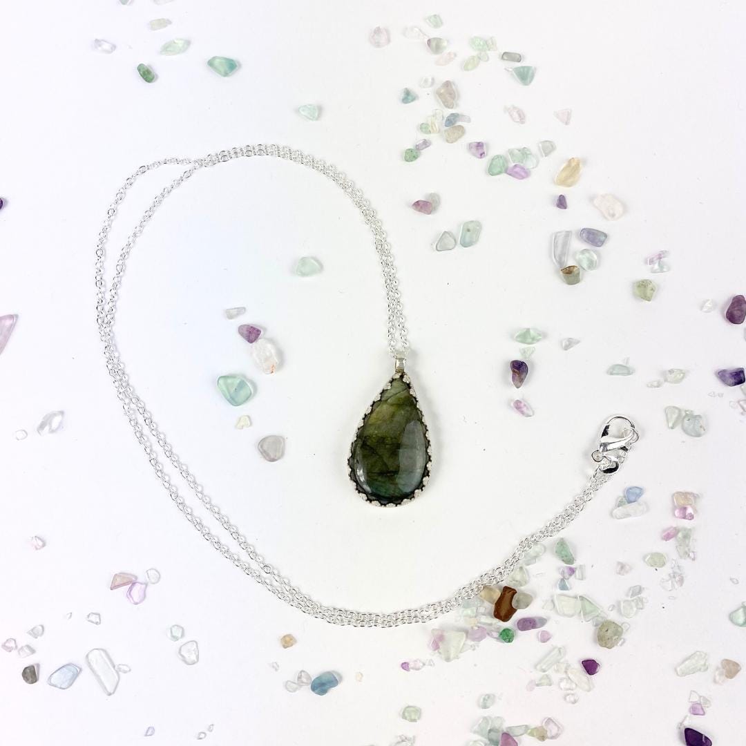 Labradorite Teardrop Pendant Necklace – Elegance in Every Glow| Handmade | Llandere Jewelry - Llandere Jewelry