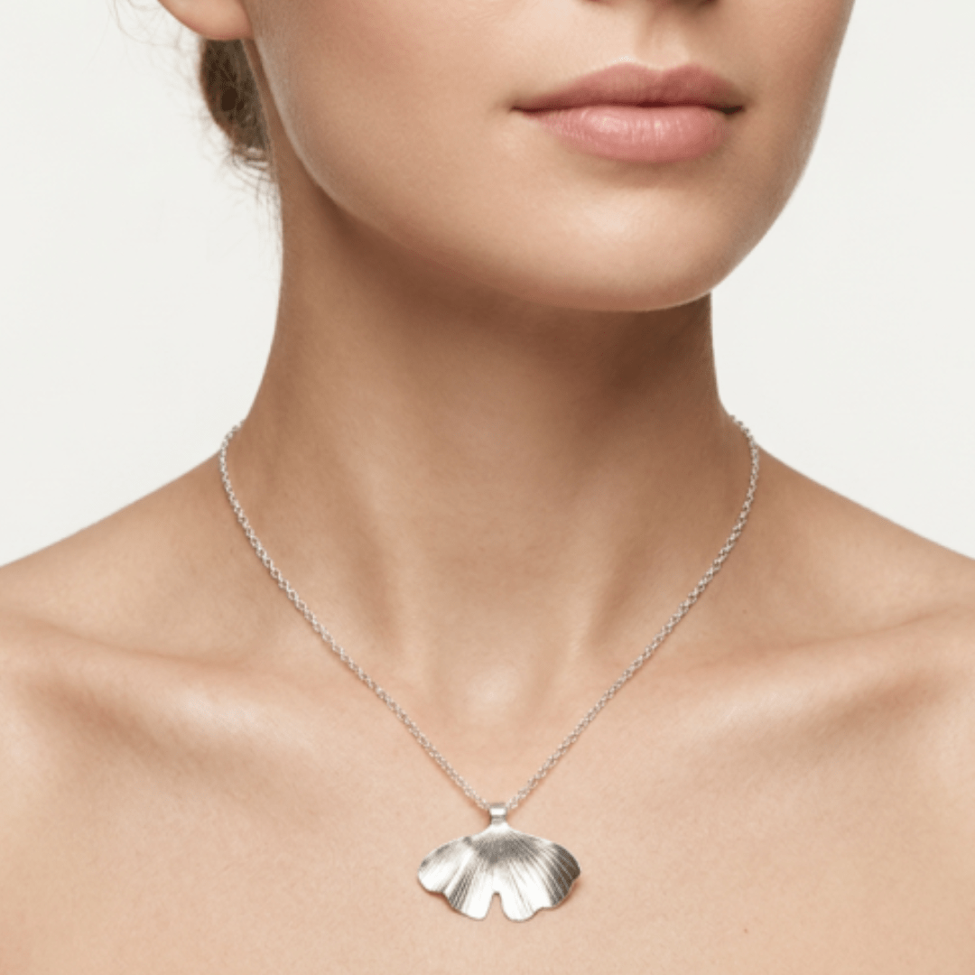 Mermaid Tail Pendant Necklace - Llandere Jewelry