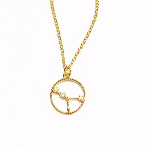 Cancer pendant necklace in sterling silver / Llandere Jewelry
